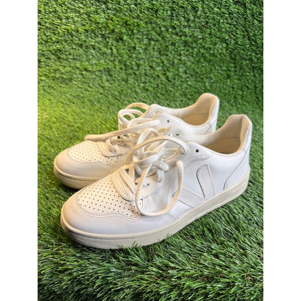 Veja‎ V-10 Leather Low Top Sneakers Extra White Womens Size 7 EU 38